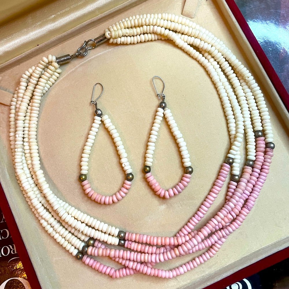Vintage Y2K Pink & White Multi Strand Small Shell Necklace and Earrings Set